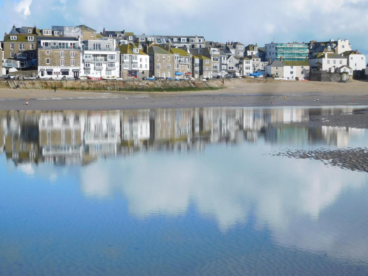 Coast Accommodation St Ives Extérieur photo