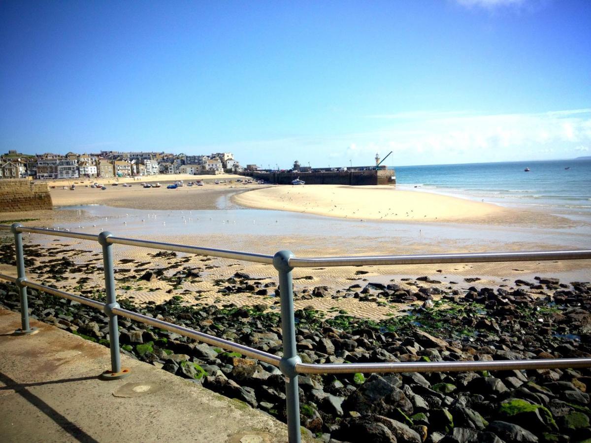 Coast Accommodation St Ives Extérieur photo